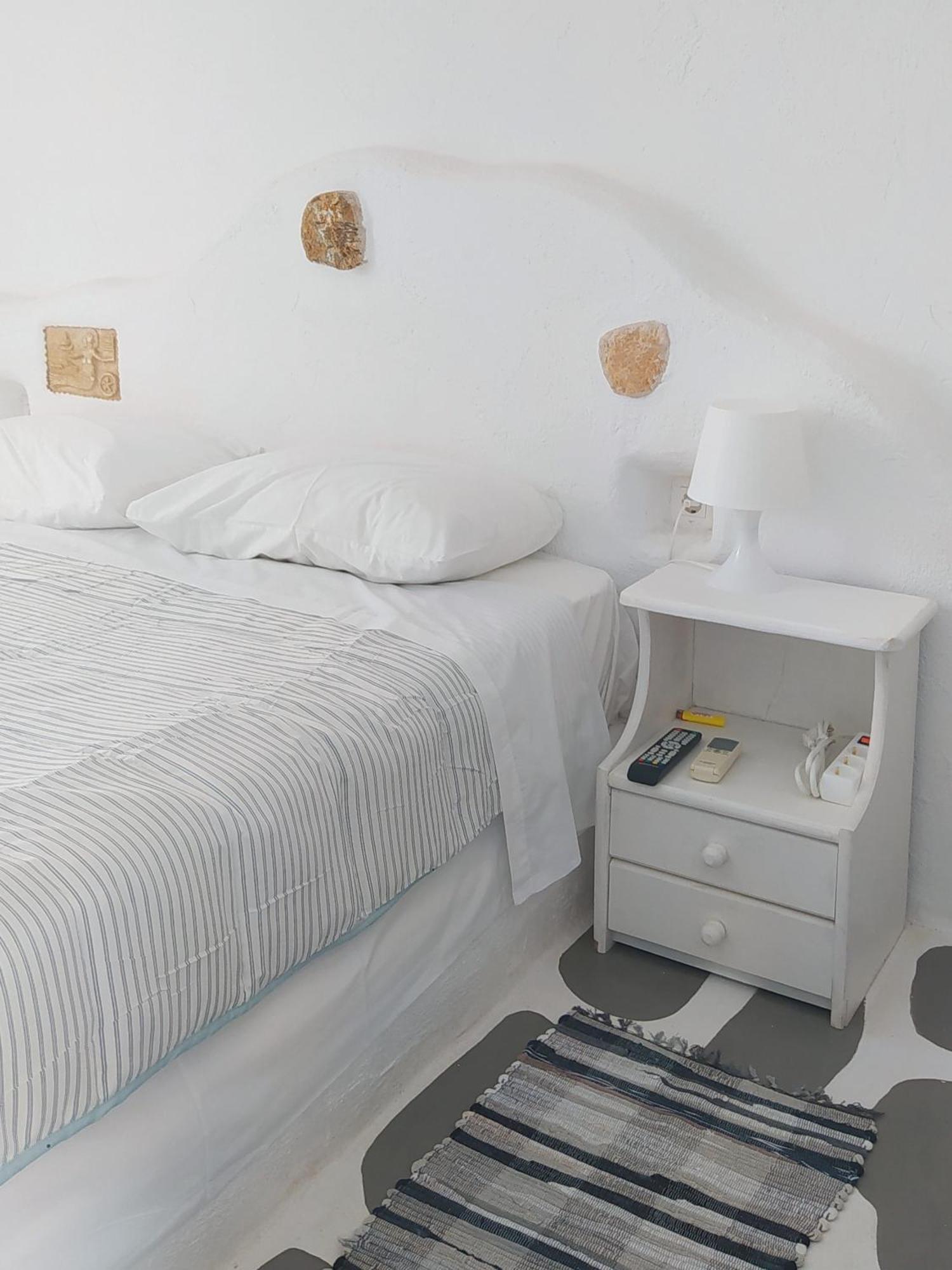 By The Sea Rooms, Avlaki Porto Rafti Room photo