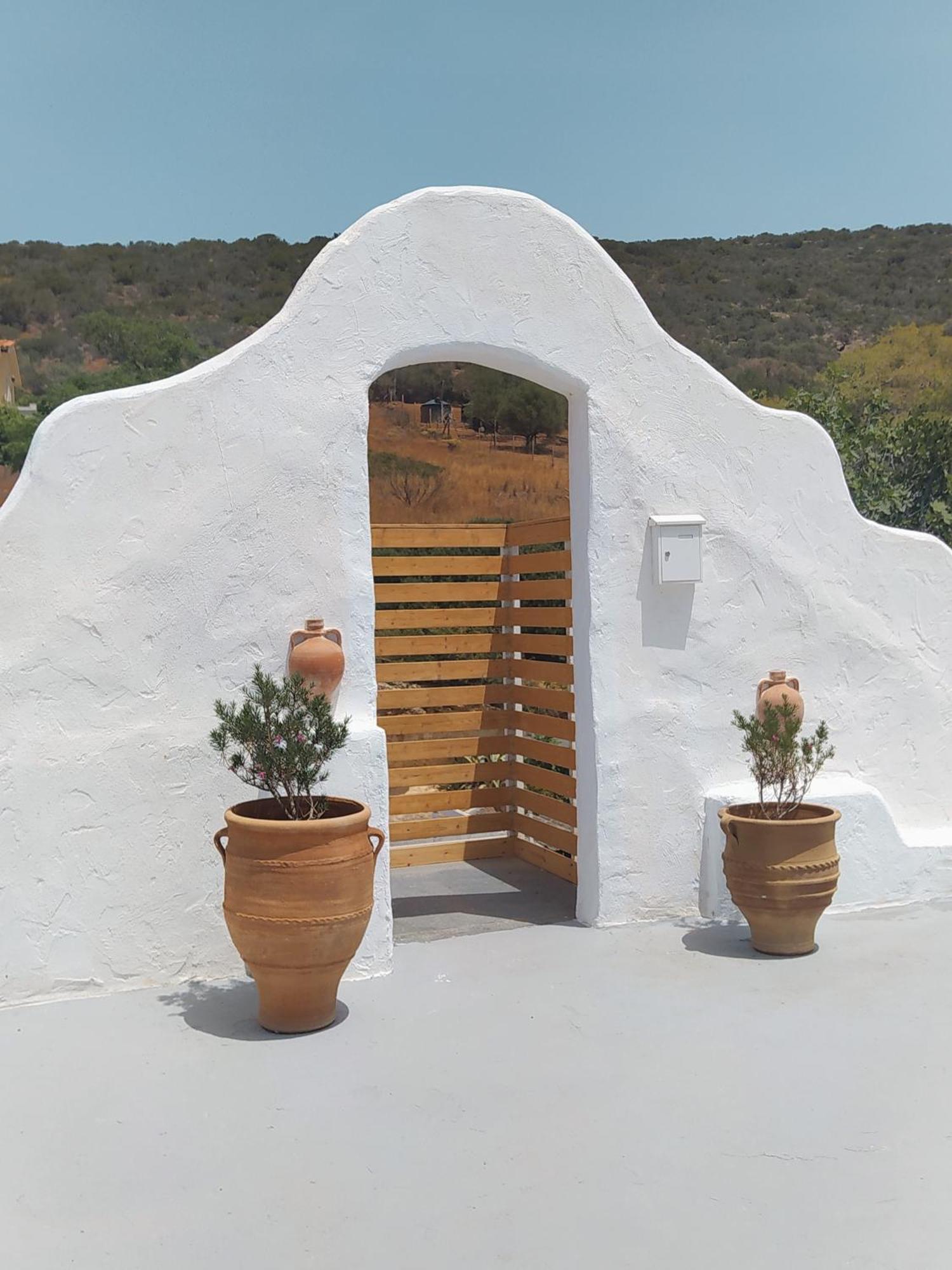 By The Sea Rooms, Avlaki Porto Rafti Room photo